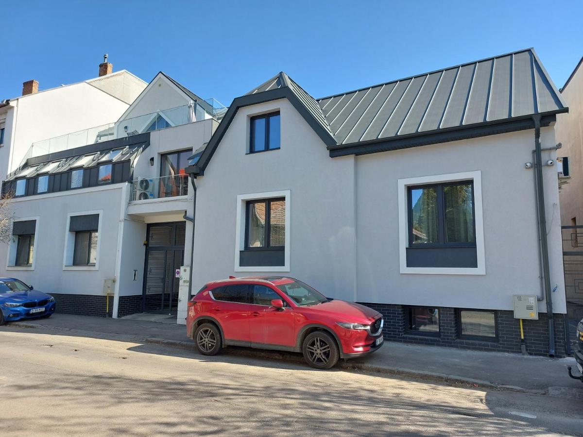 Mandarin Premium Apartments Targu Mures Exterior photo